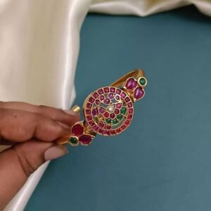 Illamayil Kemp Bracelet Bangle