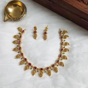 Aadirai Neckpiece