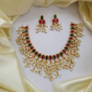 Rice Pearl Neckpiece