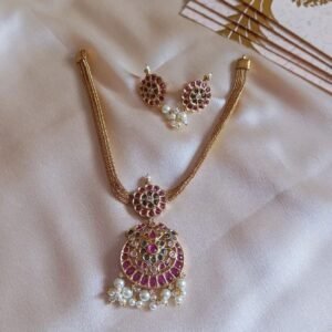 Kemp Adigai Neckpiece