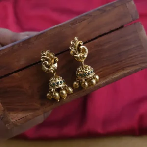 Nadhiya Mini Jhumki