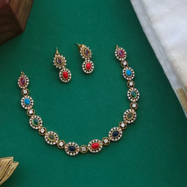 Navarathana Neckpiece