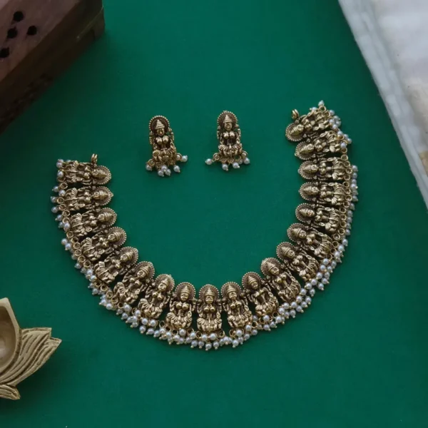 kuzhali Antique Neckpiece