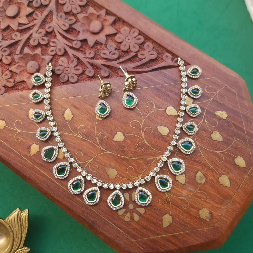 lila-emerald-party-wear-necklace