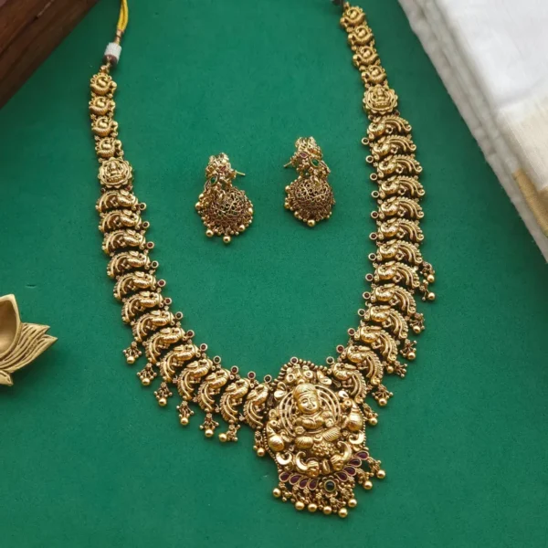 Visamaya Antique Nagasi Temple Designer Haram
