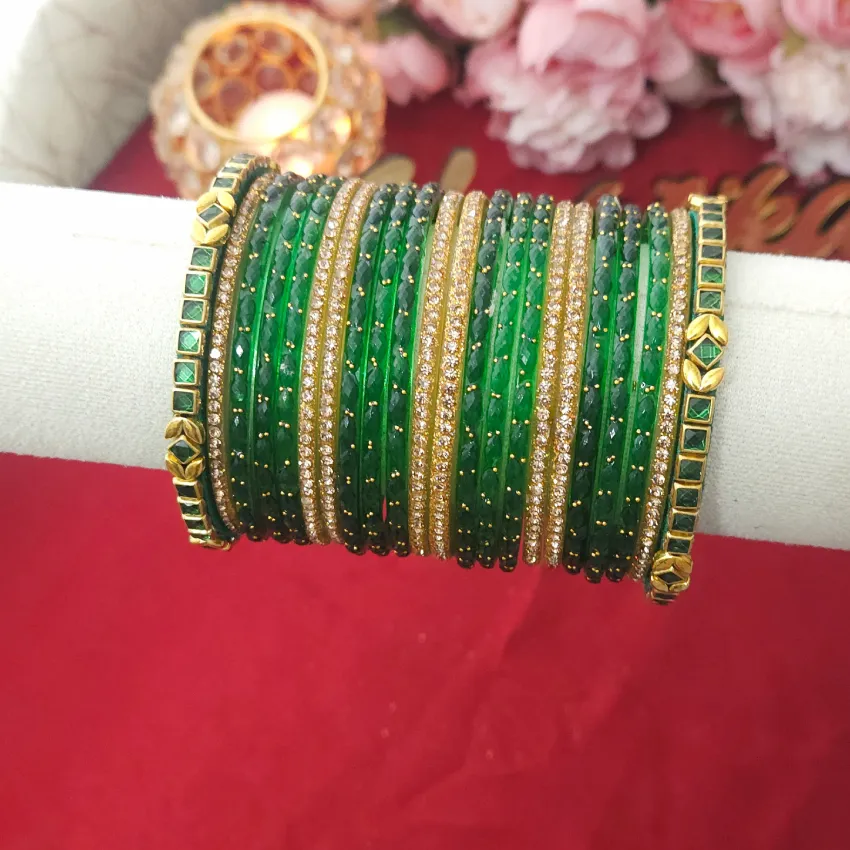 kundan-glass-bangles-mixed-dark-green